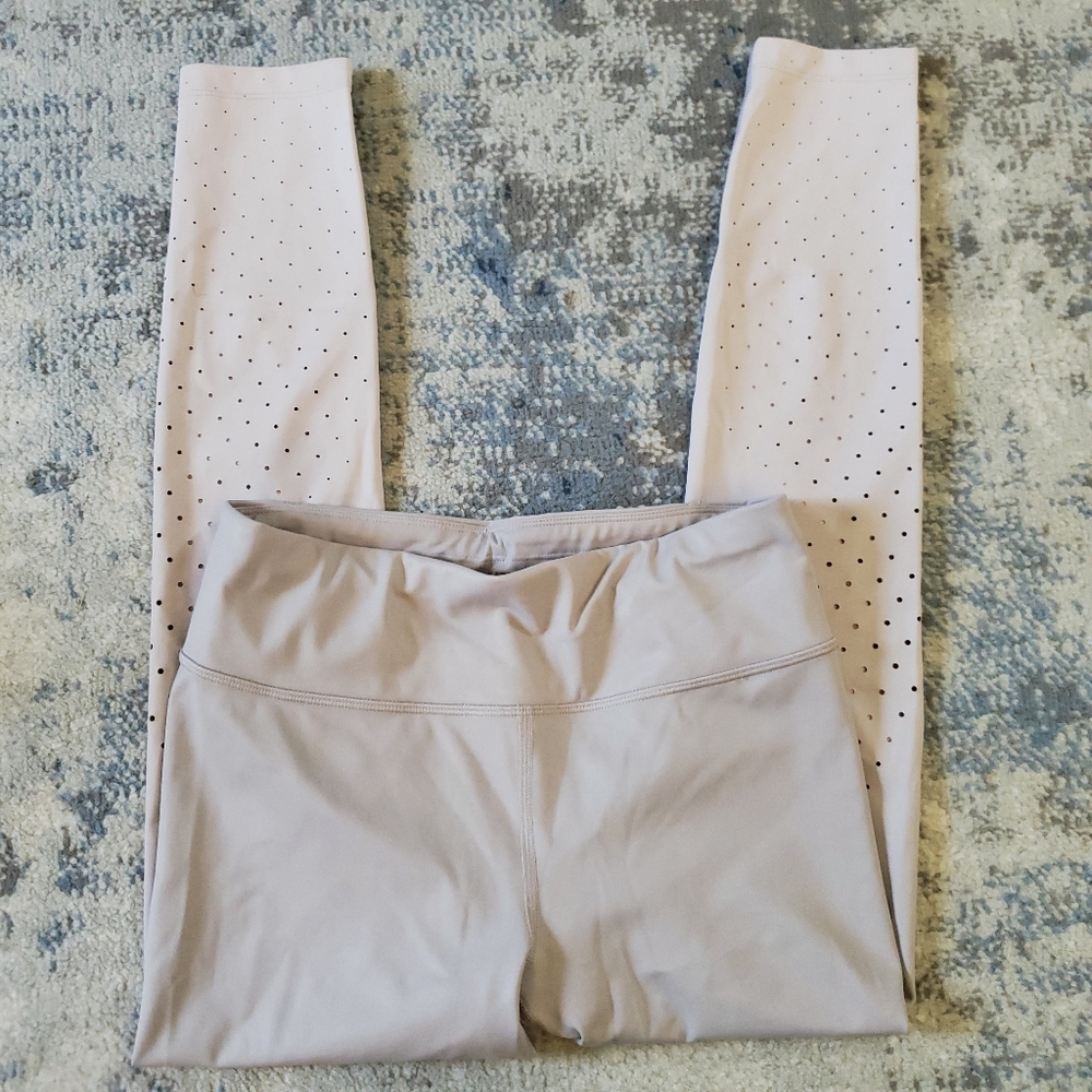 Athleta Contender Aero 7/8 Tights Size Small